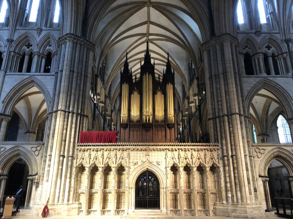 tours of lincoln cathedral